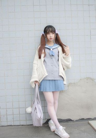 女侠喷奶水榨乳h文_韩国电影在线